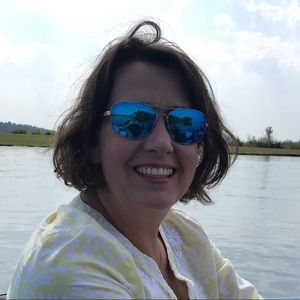 Meet your Posher, Rachel